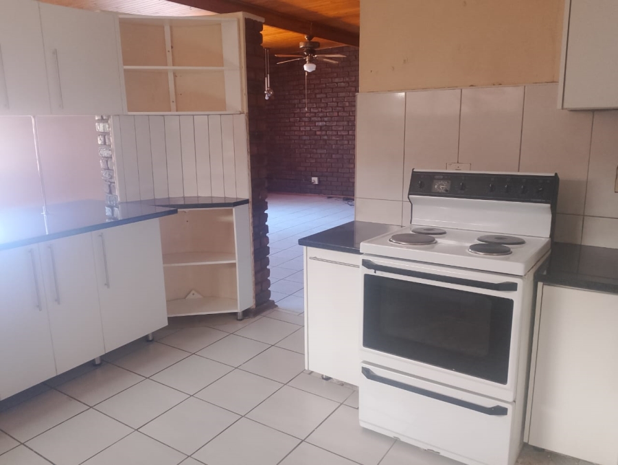 To Let 3 Bedroom Property for Rent in Kuruman Northern Cape